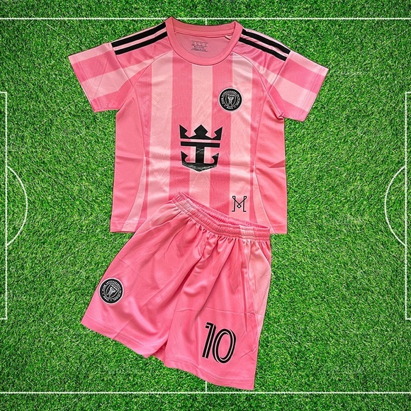 Messi Inter Miami #10 Home Jersey in Pinkโ Youth Fan Set (Jersey + Shorts) - Picture 2 of 3